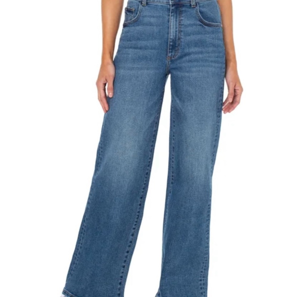 Well Worn Wide Leg Jeans